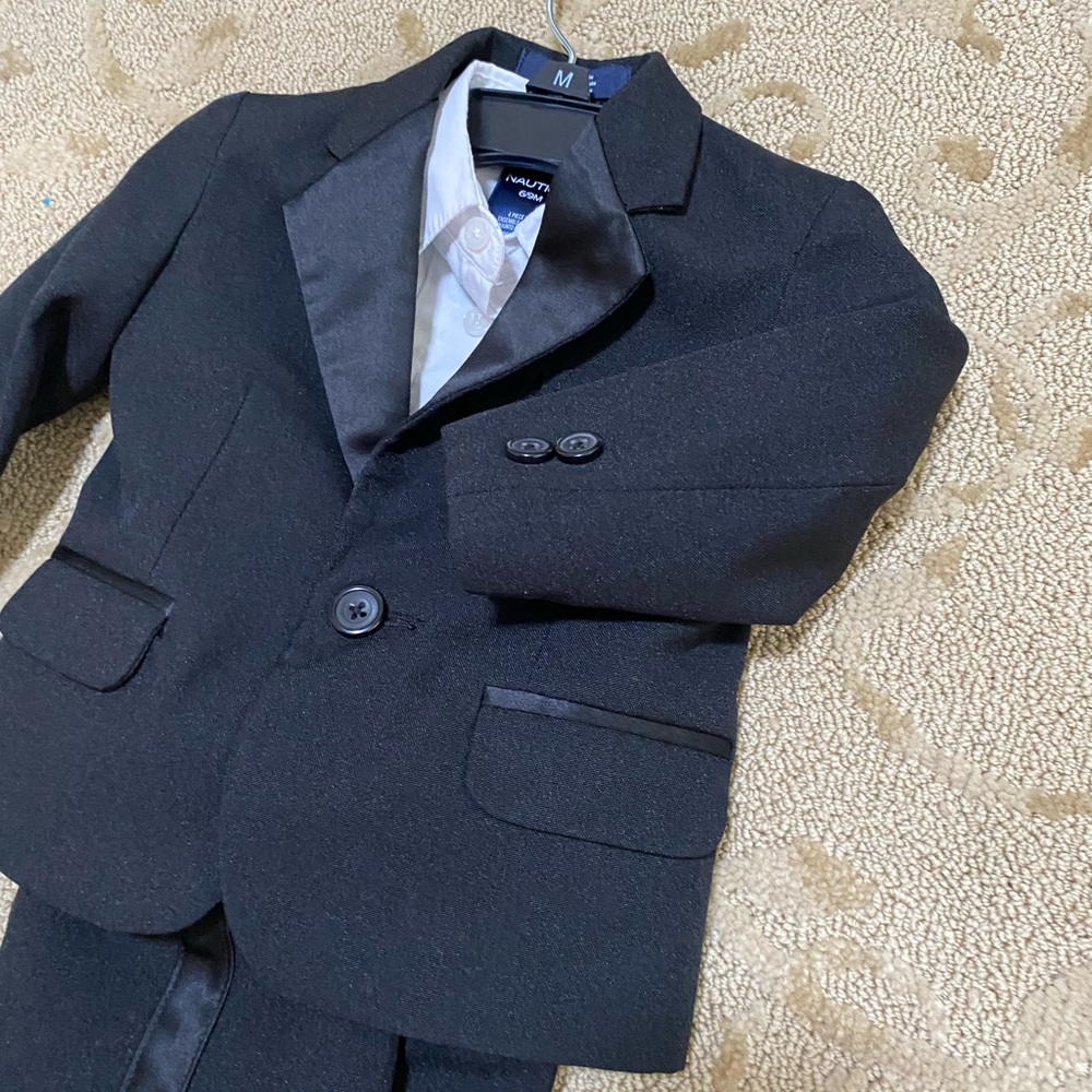 Toddler 4 piece black tuxedo size 6-9 months